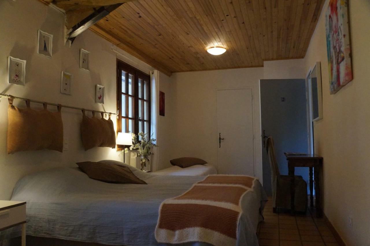 シュズ・ラ・ルッス Lo Rastelie Bed & Breakfast エクステリア 写真