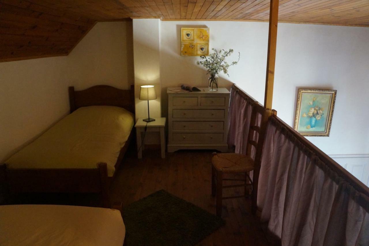 シュズ・ラ・ルッス Lo Rastelie Bed & Breakfast エクステリア 写真