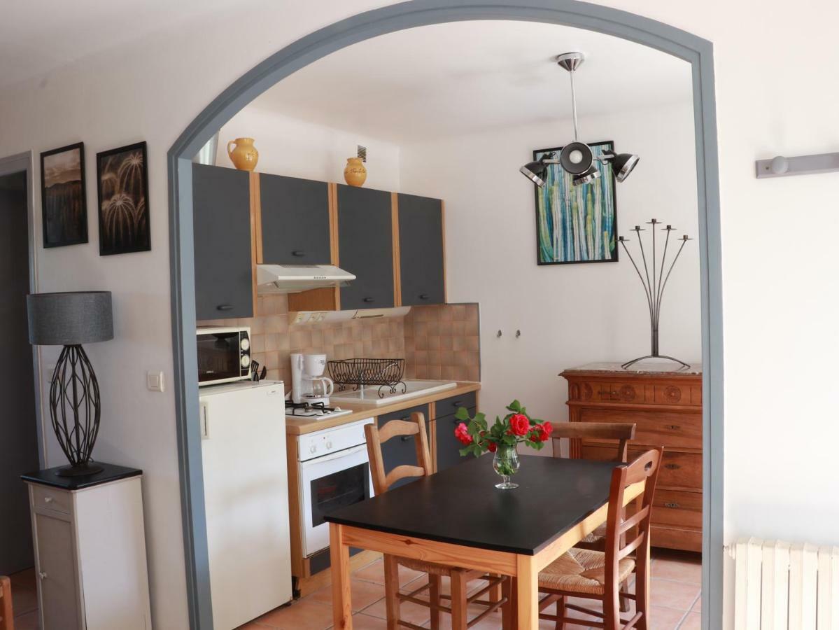 シュズ・ラ・ルッス Lo Rastelie Bed & Breakfast エクステリア 写真